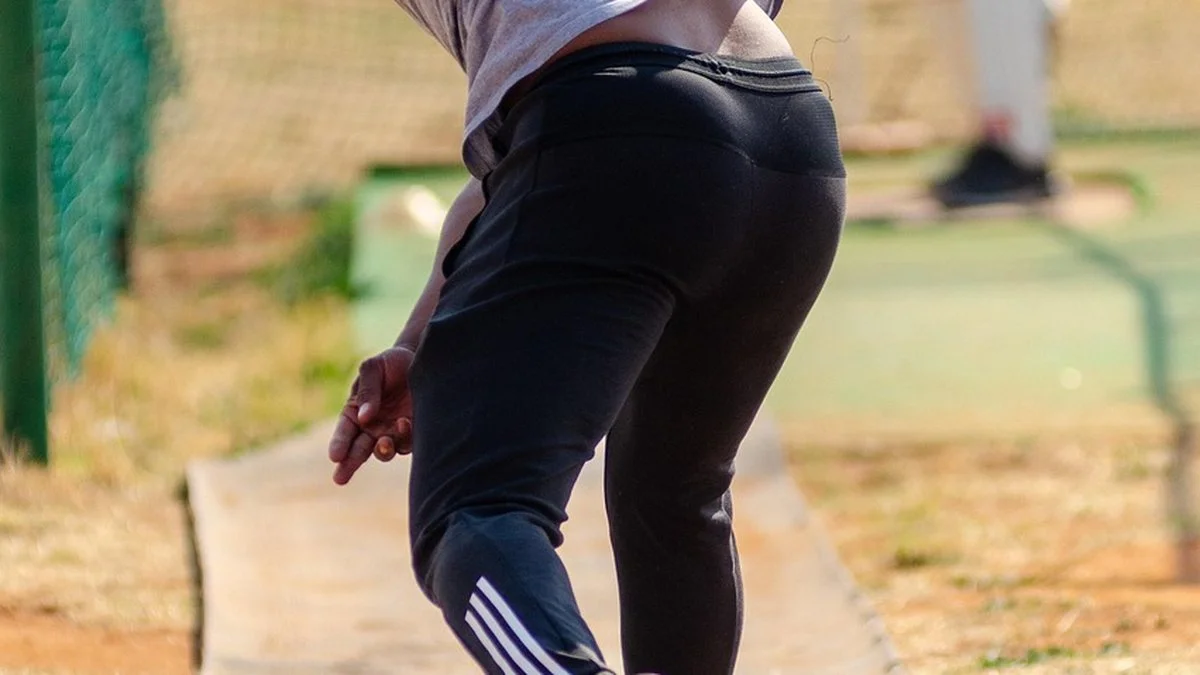 拉杜卡努女王赛首轮送蛋横扫布林科娃草地赛季状态强势回升